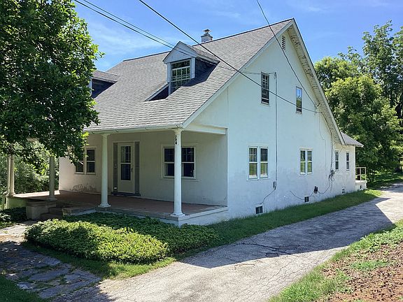2nd image of 794 Bearhill Rd