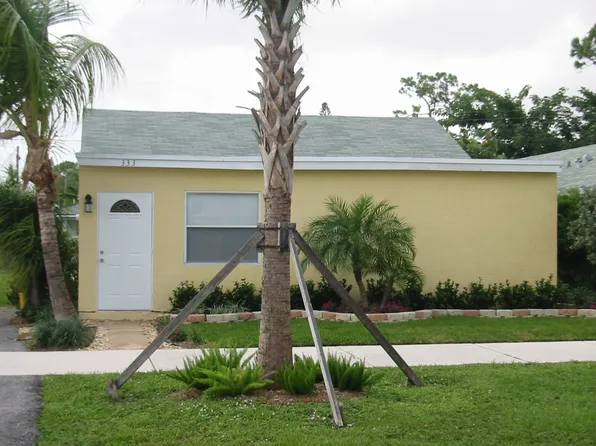 333 Swain Blvd, Greenacres, FL 33463