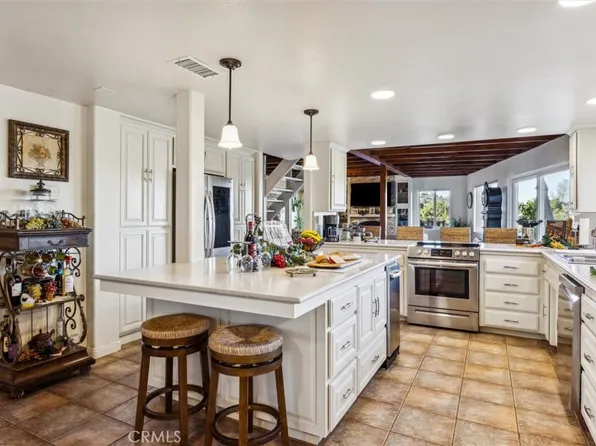 5503 Whispering Pines Ln, Paso Robles, CA 93446