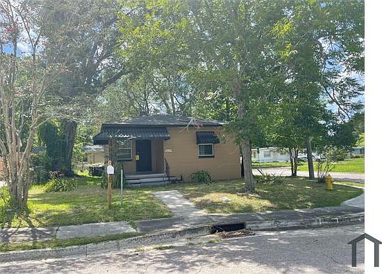 1st image of 3924 Fairfax St