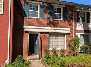 656 Azalea Dr #4, Rockville, MD 20850