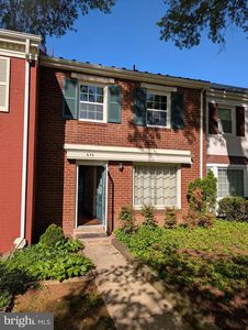 656 Azalea Dr #4, Rockville, MD, 20850