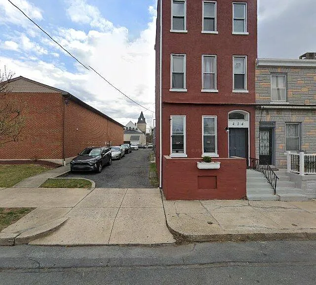 414 Pine St — Photo 1
