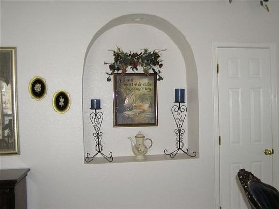 5th image of 232 Cherry Hill Ln