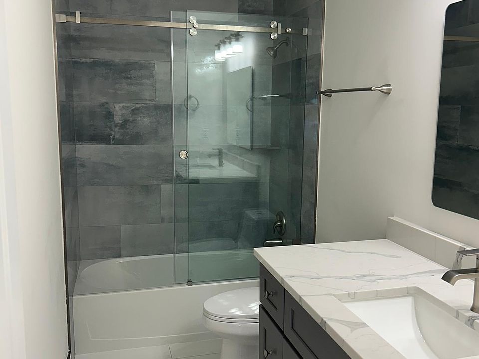1st image of 1209 NE 7th St