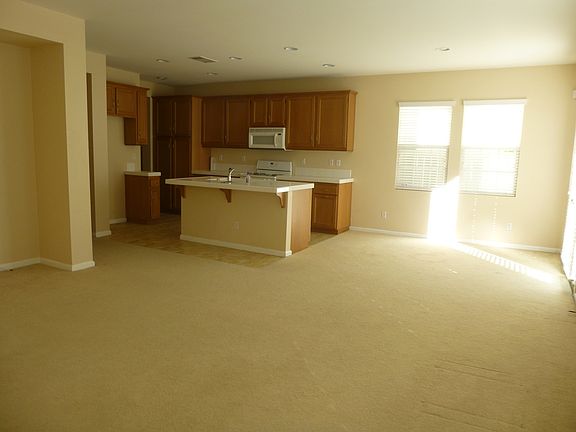 3rd image of 1422 Gabriella Ct