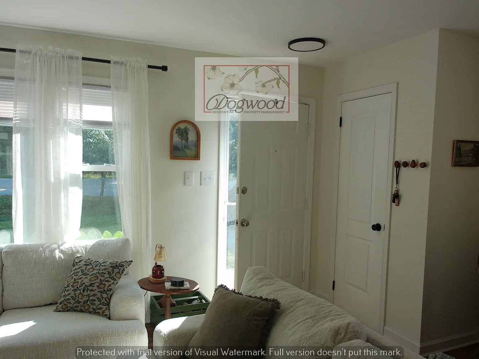 3 bed, 1056 sqft, $2,200 — Photo 4