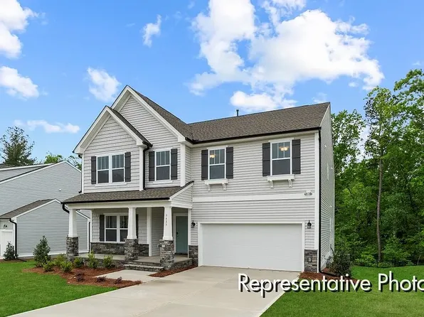 1303 Arena Ln, Fuquay Varina, NC 27526
