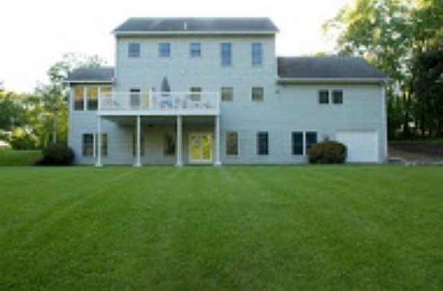 1st image of 2538 McMenemy St