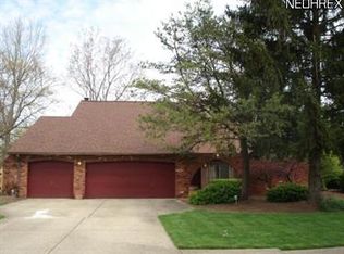 16494 N Red Rock Dr, Strongsville, OH 44136