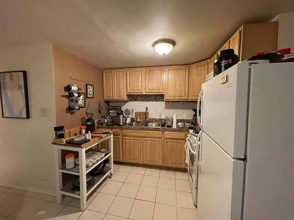 1st image of 1013 Saint Paul St