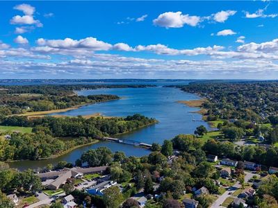 510 Child St APT 303B, Warren, RI, 02885