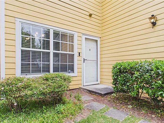 4th image of 230 Amal Dr SW Unit 202