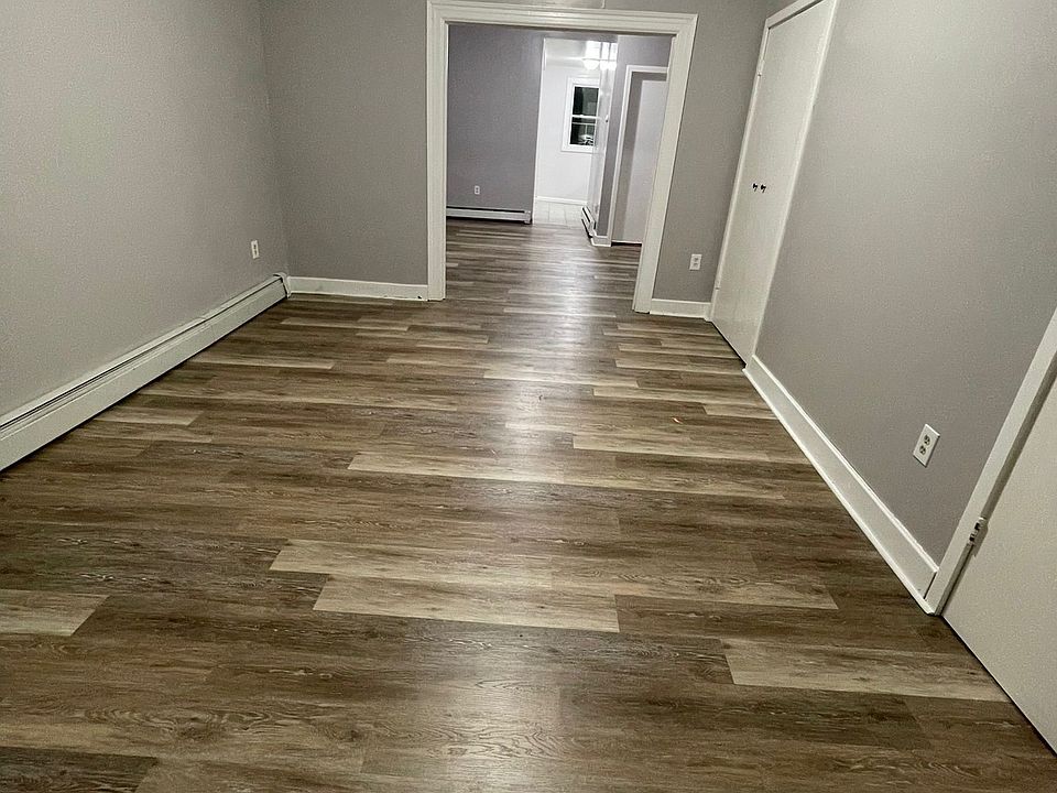 2nd image of 287 Grand St APT 1