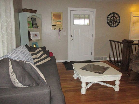 3rd image of 1275 Dunbar Dr
