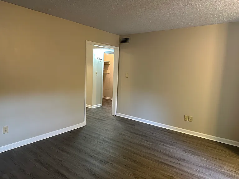 215 Northpoint Ave #B — Photo 3