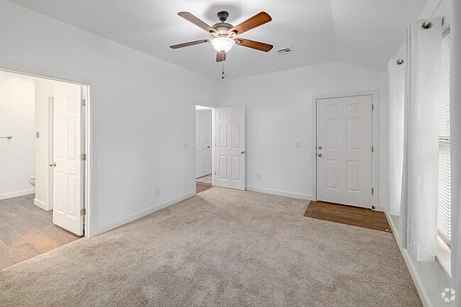 209 Delta Dr — Photo 4