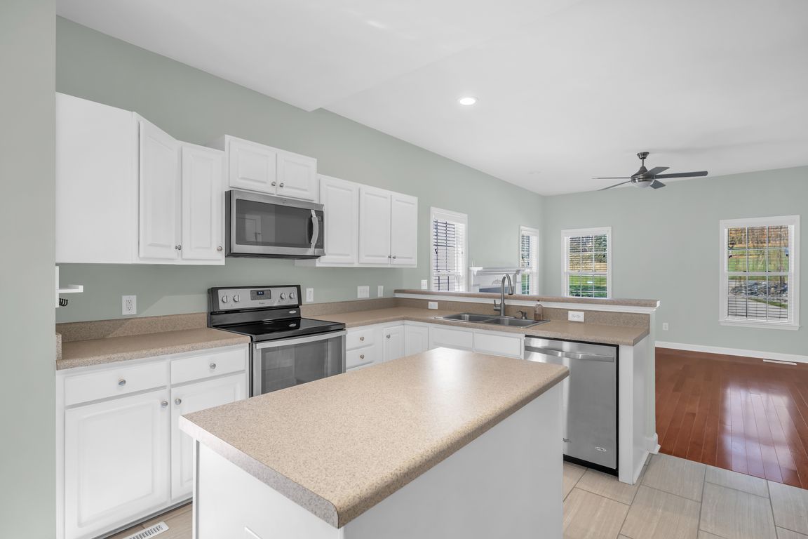 next background image