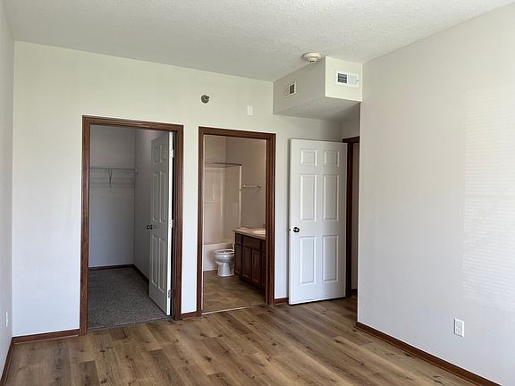 5th image of 1825 SW White Birch Cir Unit 1