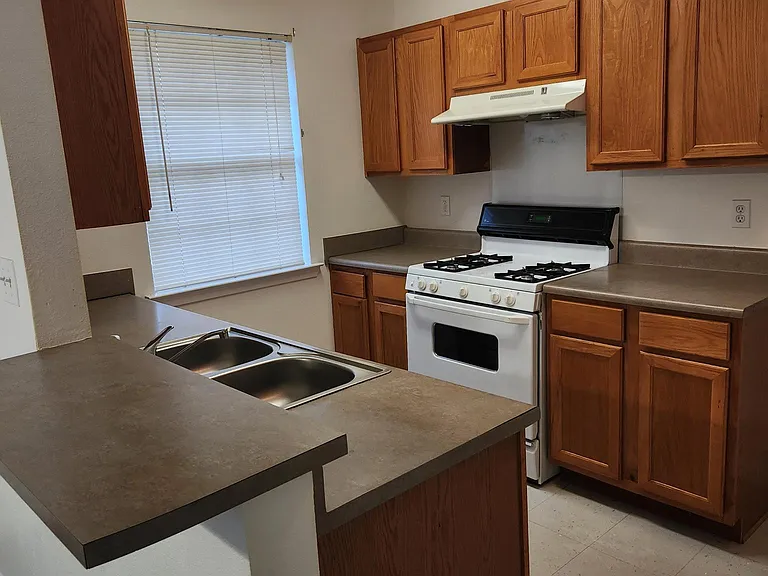 4722 Oakmont Village Dr #123 — Photo 8