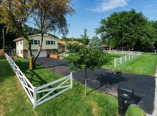 4616 Manchester Dr, Omaha, NE 68152