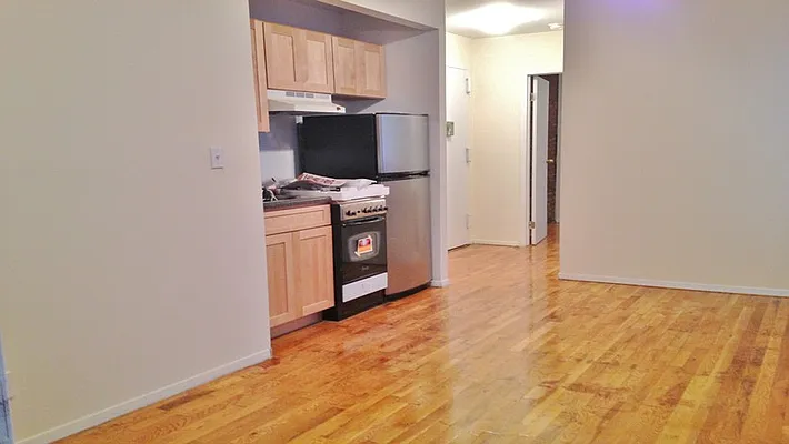 Rented by Park Property Advisors | media 57