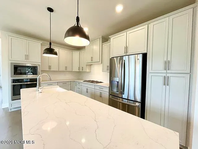 1 Beach Ct — Photo 9