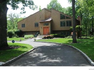 137 Camp Hill Rd, Pomona, NY 10970