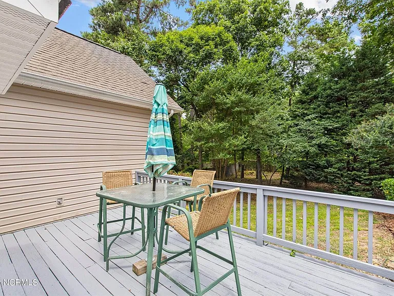 255 W Hedgelawn Way — Photo 26