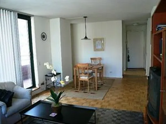 Rented by Douglas Elliman | media 24