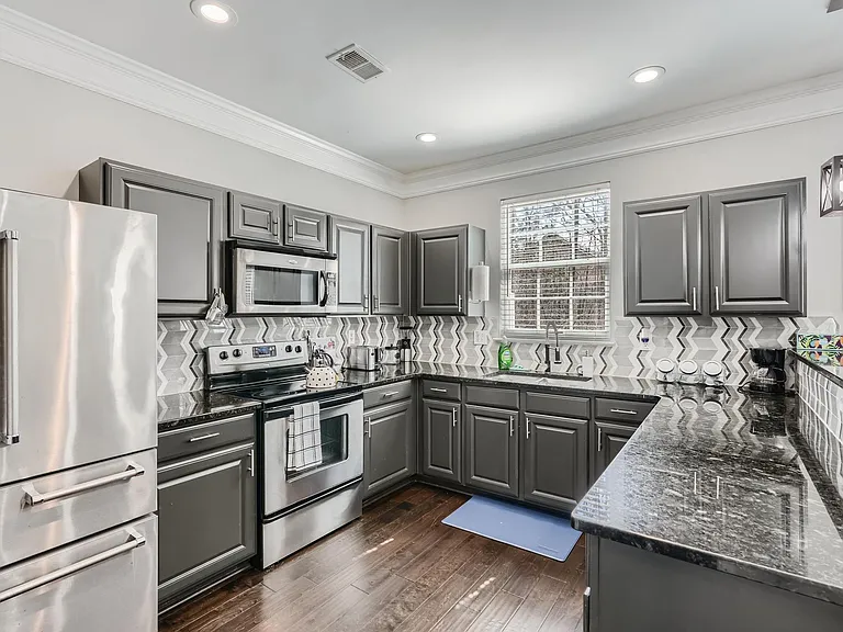 6294 Spring Knoll Ct — Photo 10