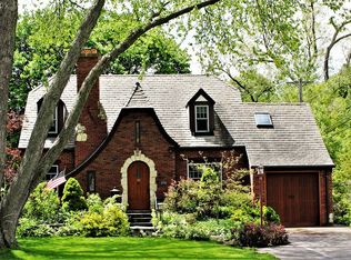 112 S Derbyshire Ln, Arlington Heights, IL 60004