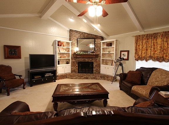 4th image of 7008 Elkhart Ave