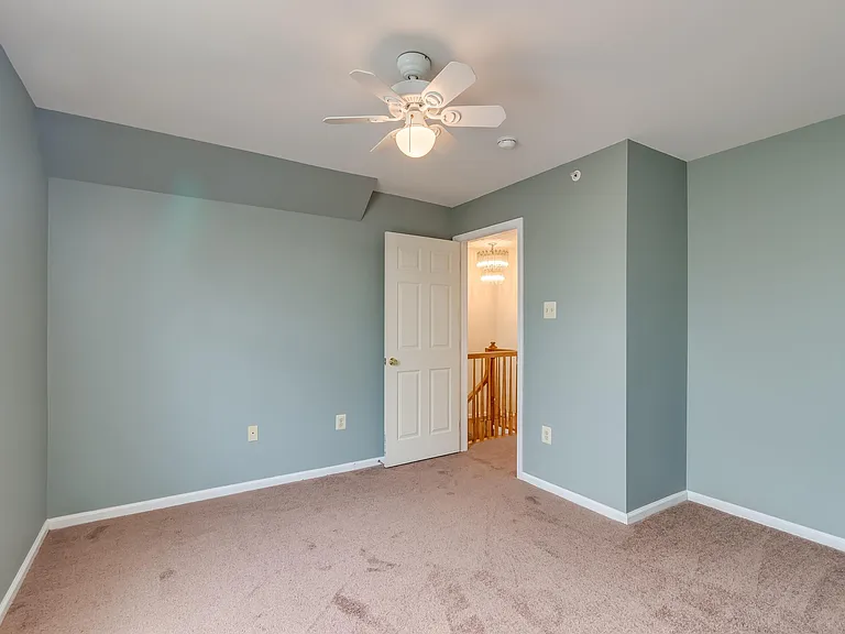 5806 Riverfront Dr — Photo 17