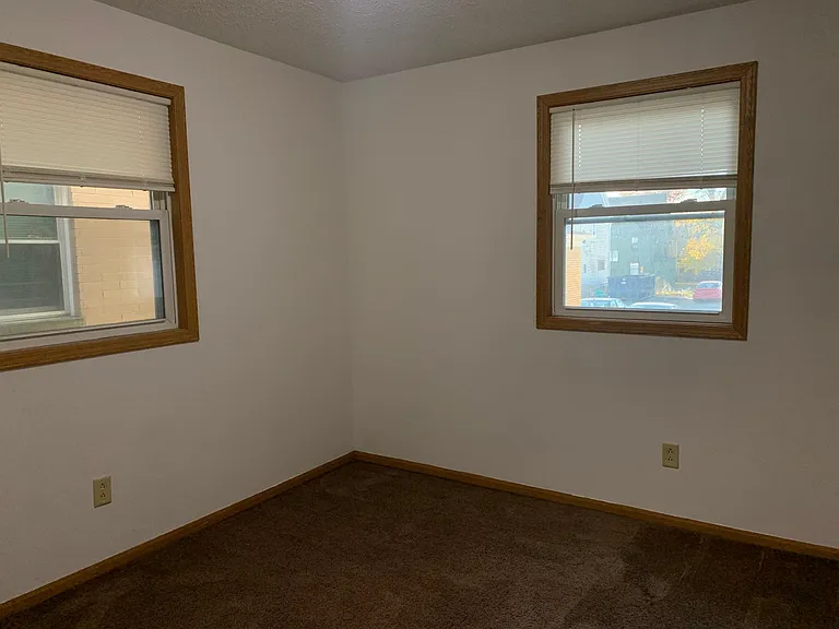 211 Park Ave #3 — Photo 9