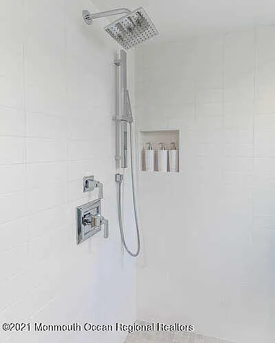916 Ocean Ave #WEEKLY PRICE — Photo 40
