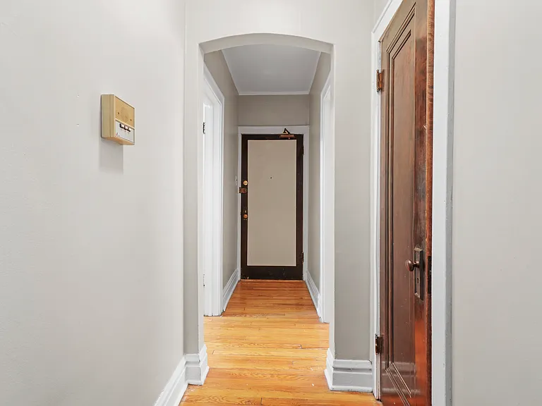 820 Reba Pl #2S — Photo 8