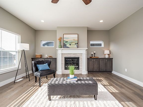 4th image of 503 Dogwood Ln