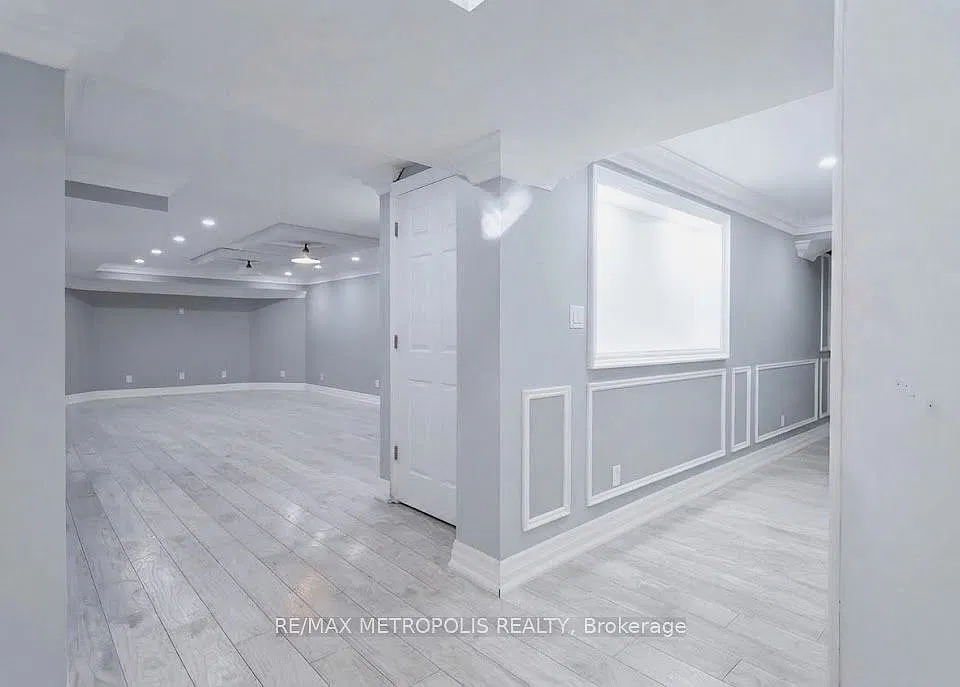121 Livingstone St E #BASEMENT