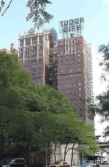 45 Tudor City Pl #509 — Photo 1