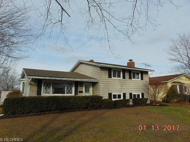 1st image of 30235 Twin Lake Dr