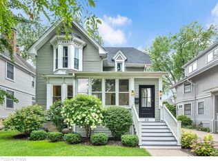 212 S Madison Ave, La Grange, IL 60525