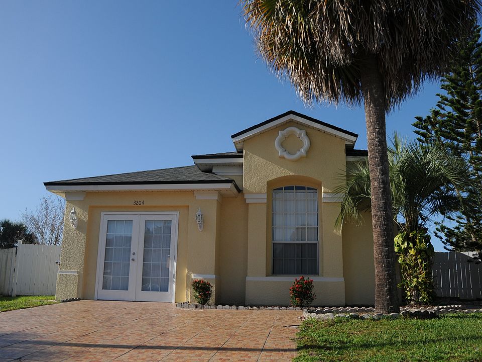 1st image of 3204 Pembrooke Ct