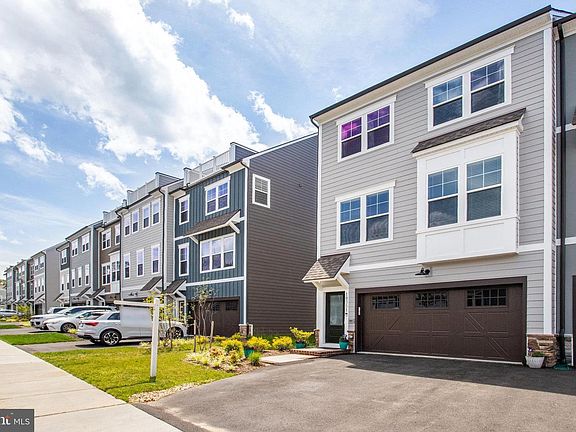 2nd image of 18351 Moss Garden Rd