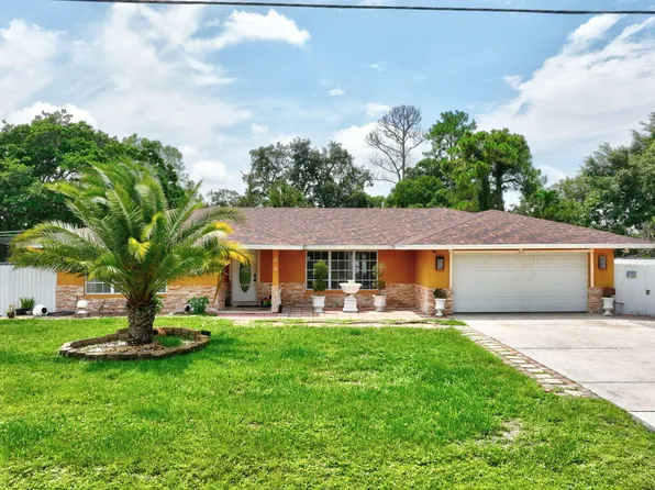 499 SE Calmoso Drive, Port St Lucie, FL 34983