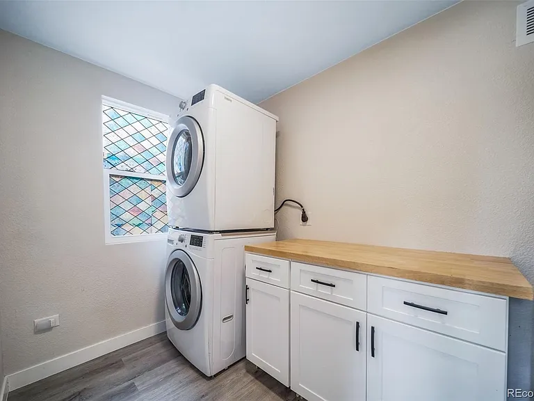 2395 S Irving St — Photo 18