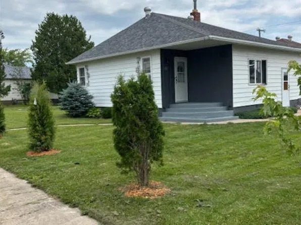 107 6th Ave N, Babbitt, MN 55708