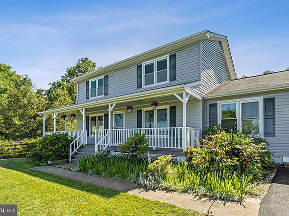4th image of 6821 Crescent Pl