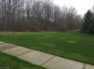 Dorset Ln, Solon, OH 44139