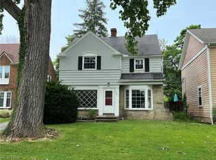 3881 Meadowbrook Blvd, University Heights, OH 44118